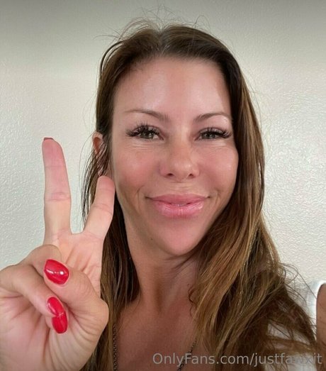 justfawxit pornstar nude photos