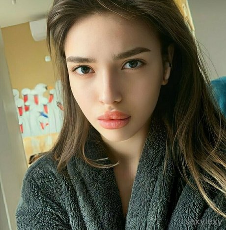 blondiesasha model xxx gallery