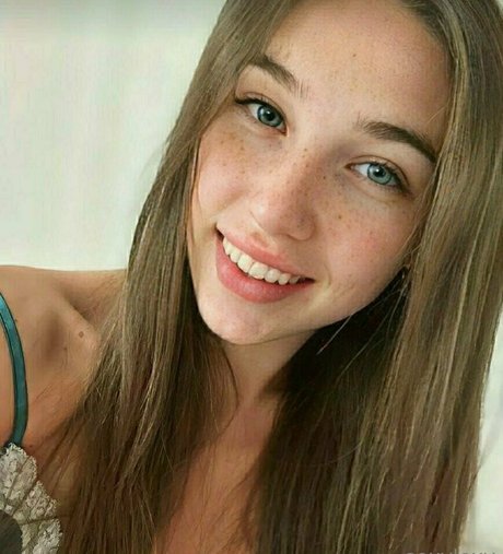 blondiesasha pornstar high quality pic