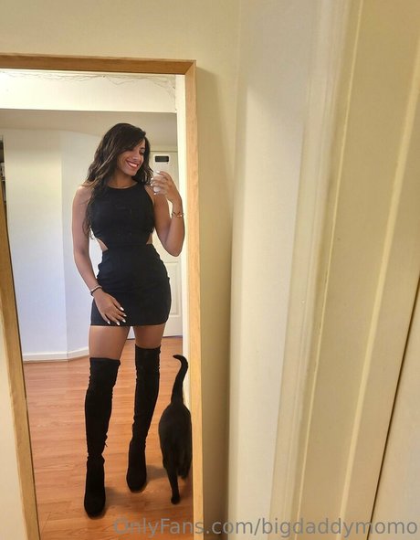 BigDaddyMoMo free pornstar pictures