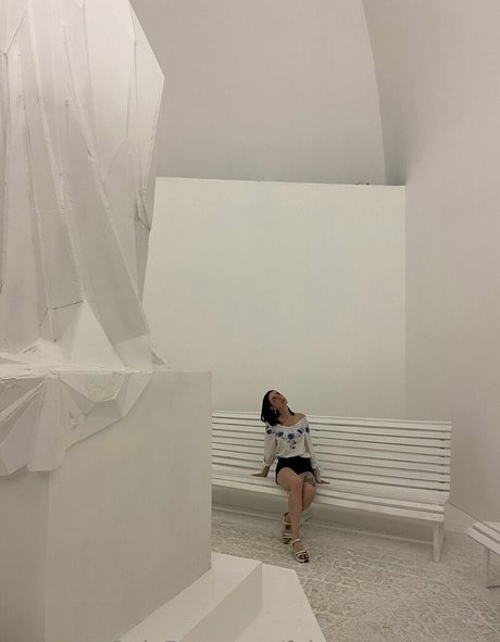 fairytale dreamer model naked pic