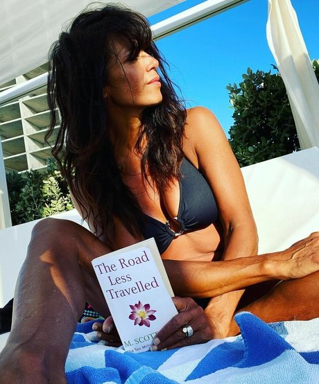 Jenny Powell star hot archive