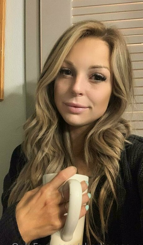 charlierose x Profile pic