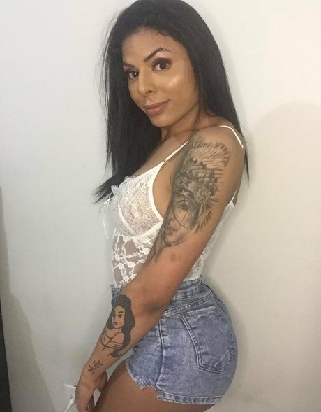 emilysales19 erotic model archive