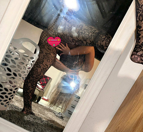 Destinycurley19 sexy star pic