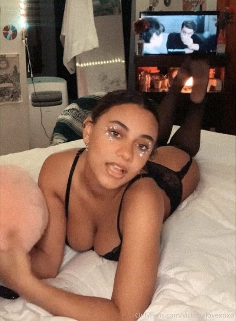 victoriavixo free pornstar picture