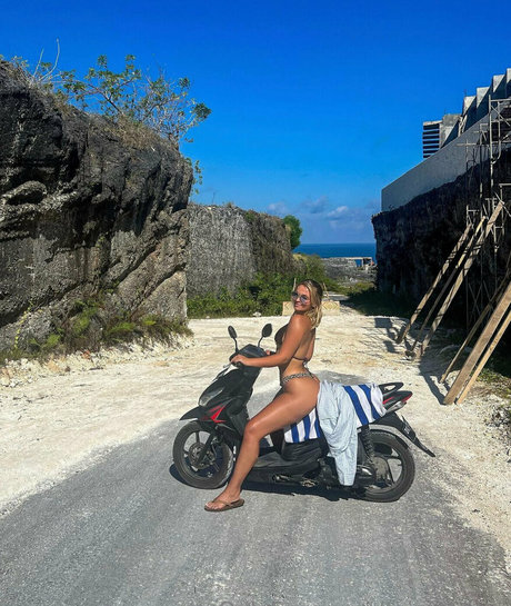 ariastormx star pornographic picture