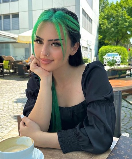 Dilaraa sexy star picture