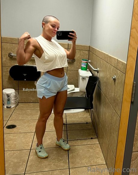 rahyndee pornographic star image