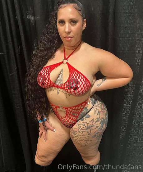 thundafans pornstar adult picture