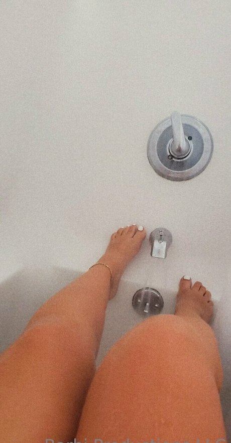 swingers onlyfans beautiful pictures