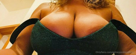 ashleyjordanofficial model high quality image