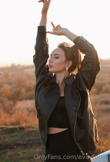 Eva Torrid nudes star img