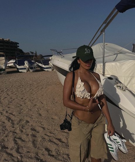 Natseleen model xxx pictures