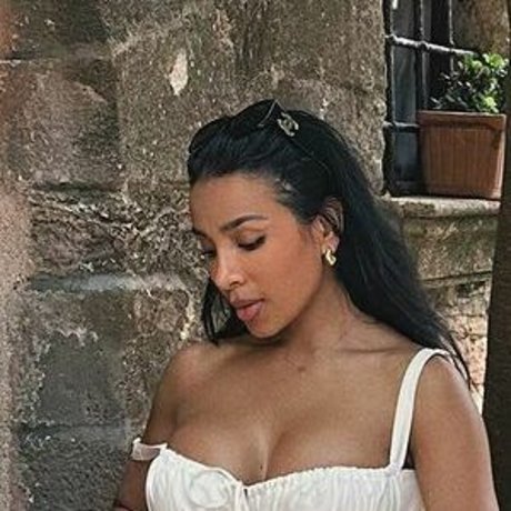 Natseleen pornstar erotic images