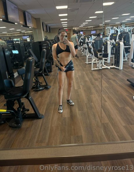 disneyyrose13 erotic pornstar pic