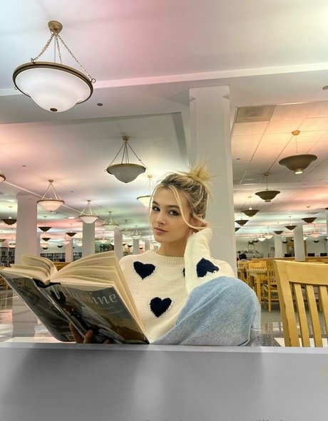 lilyhosea nude star pics