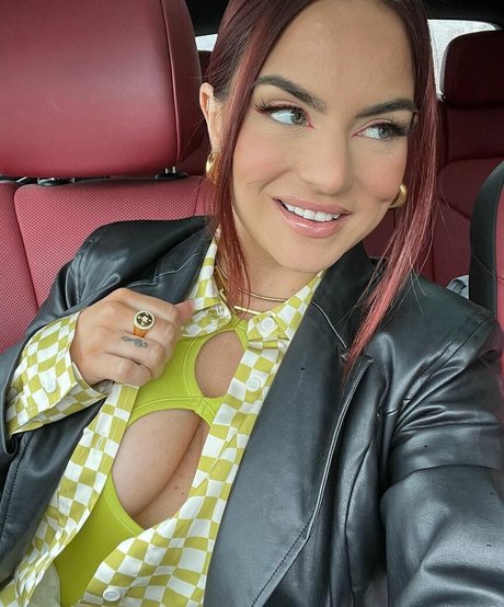 Jojo Levesque adult actress pictures