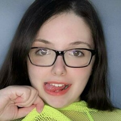 anouk bustyy pornstar pic