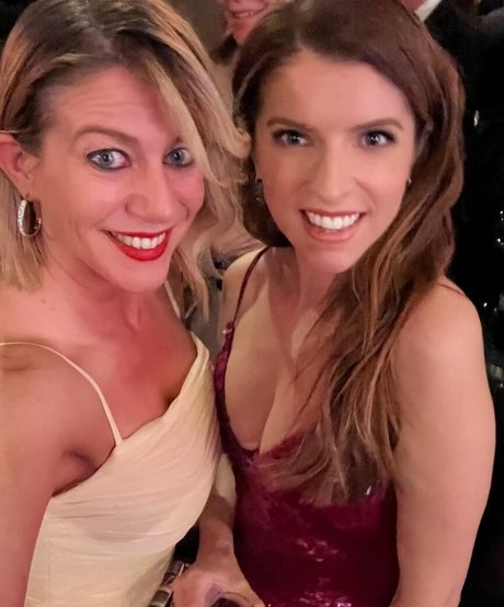 Anna Kendrick model sexy images