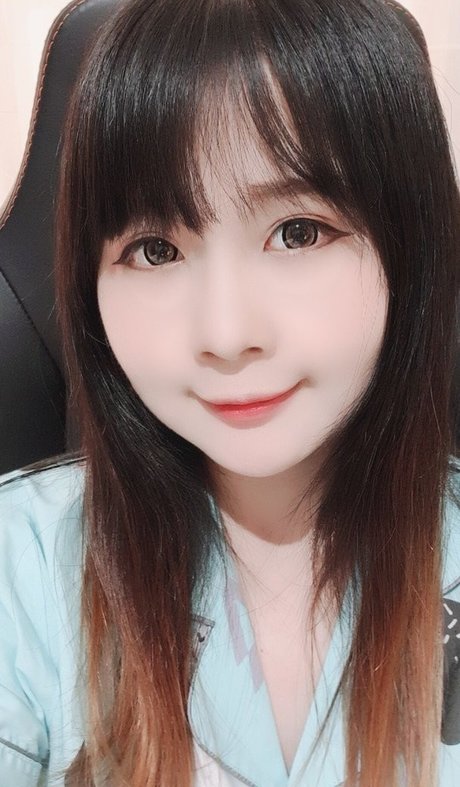 Clarissa Punipun high quality model pictures