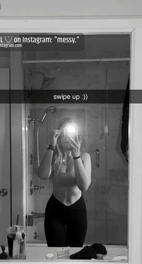 Elsuzannee hd actress picture