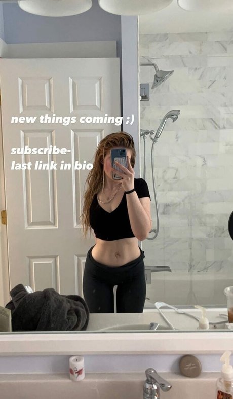 Elsuzannee star high quality image