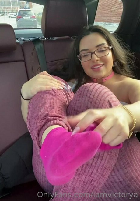 iamvictorya beautiful pornstar img