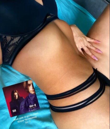 rude in life star hot image