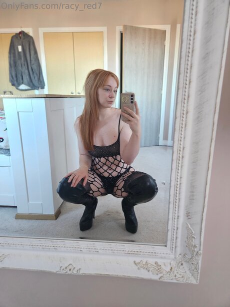 Racy Red7 pretty actress photos