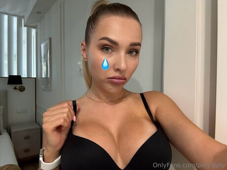 Poly Dolly beautiful star pictures