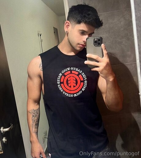 Puntogof star naked pics