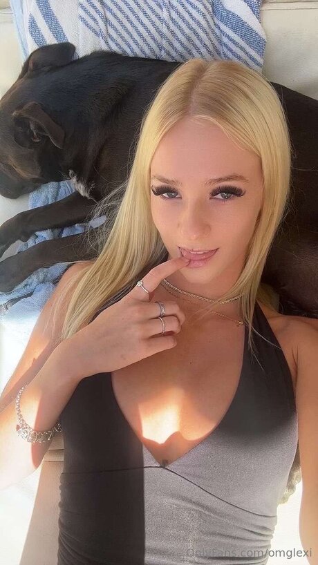 Omglexi pornstar pictures