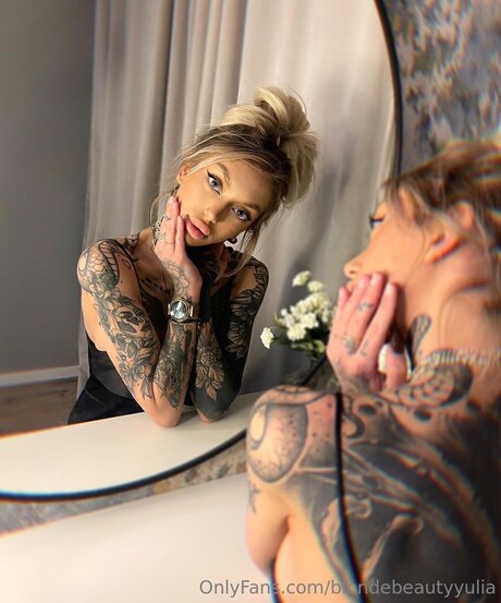 Nikolnatu naked star galleries