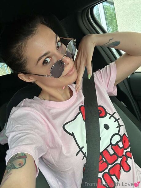 Mia Moonn pornstar exclusive image