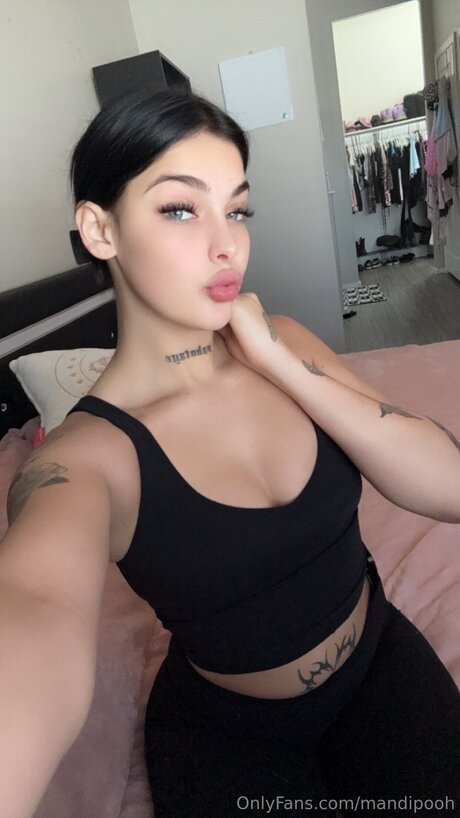 Mandipooh erotic pornstar img