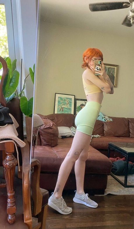 Pleasequietdown nude actress img