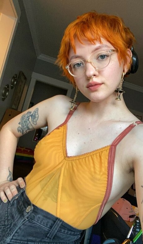 Pleasequietdown model beautiful pics