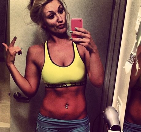 Brooke Hogan model best photo