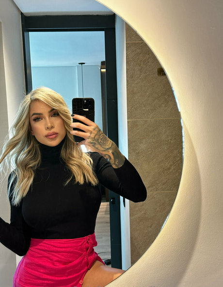 jhennagreey_ model perfect galleries