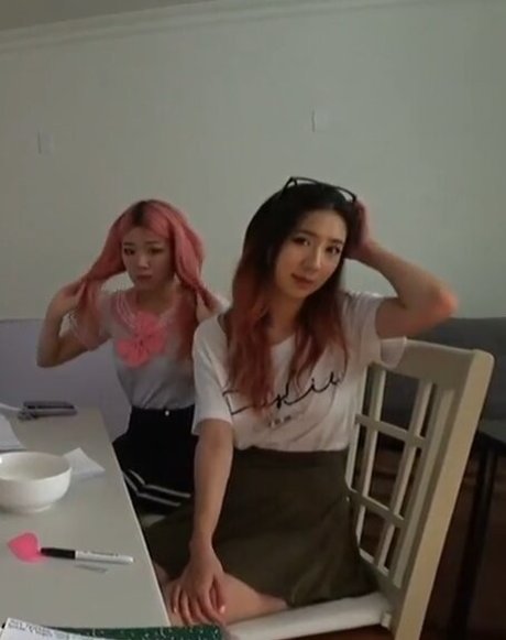 Fuslie star exclusive photos