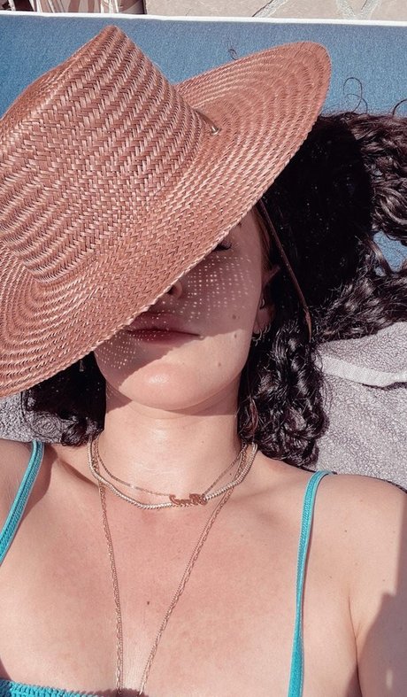 Rumer Willis exclusive actress photos