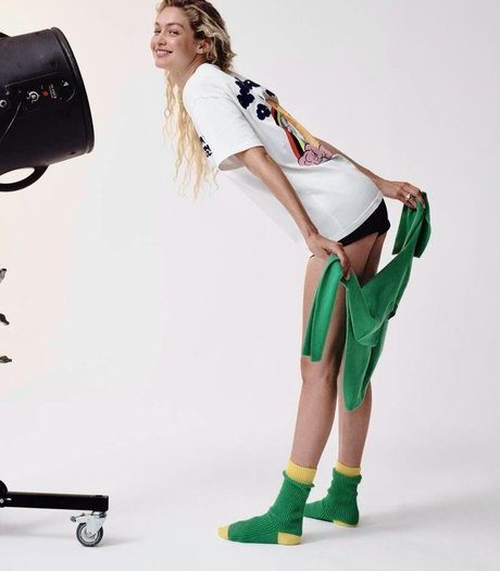 Gigi Hadid pornographic actress galleries