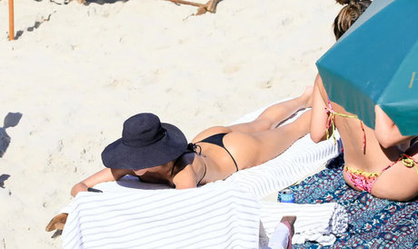 Mariana Rios model high quality images