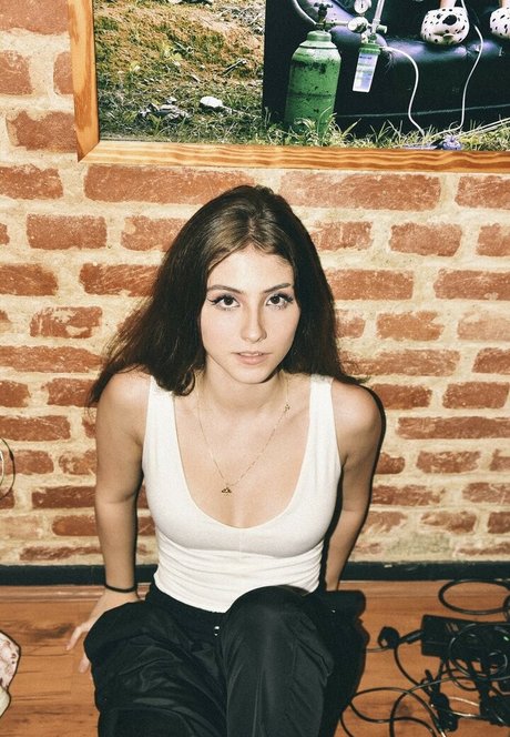 Sofia Espanha sexy pornstar pic