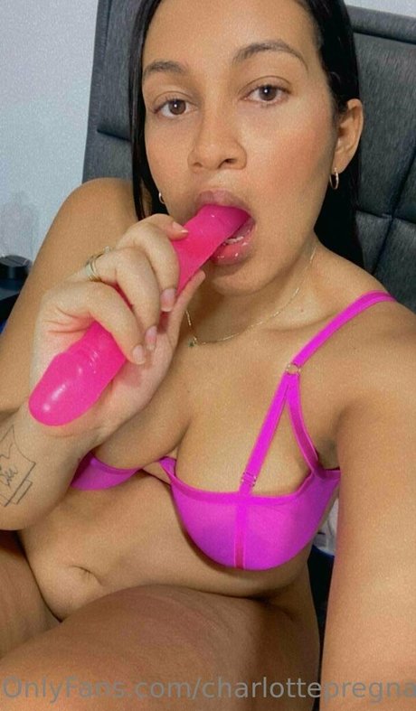 charlottepre nice model image