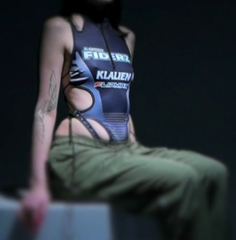 Aloona Larionova free actress images