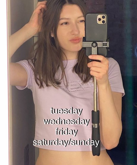 Aloona Larionova perfect model pictures