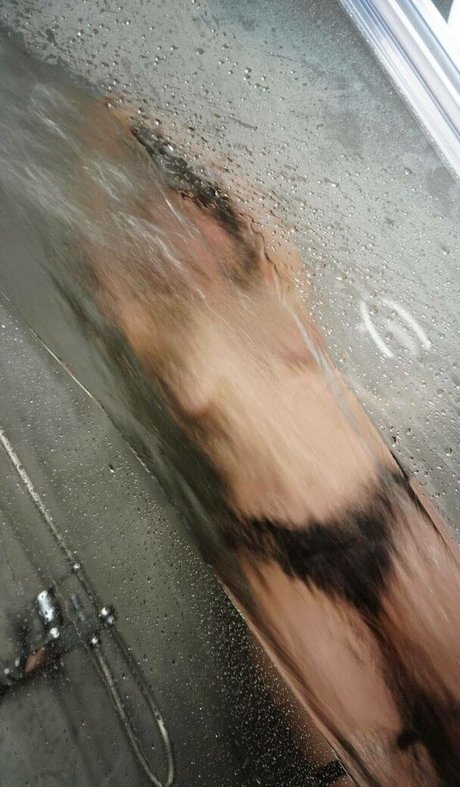 Nikol Koulen sex model photos