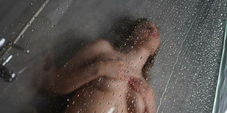 Nikol Koulen hd pornstar picture